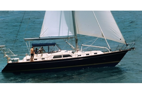 Island Packet New Flagship 525
