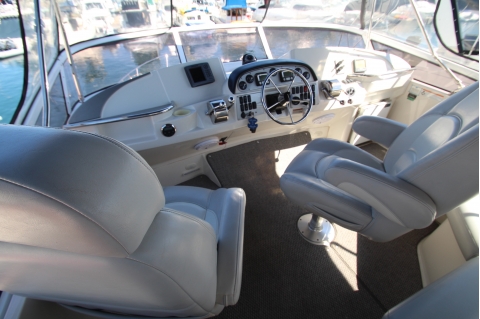 Carver 41 Cockpit Motor Yacht