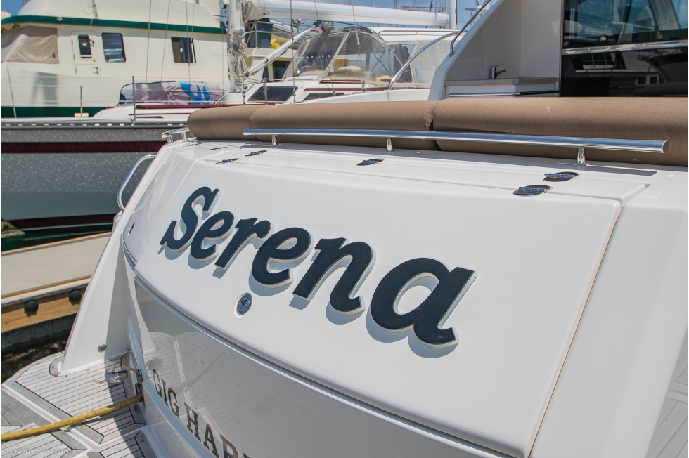 2012 Riviera 5000 Sport Yacht