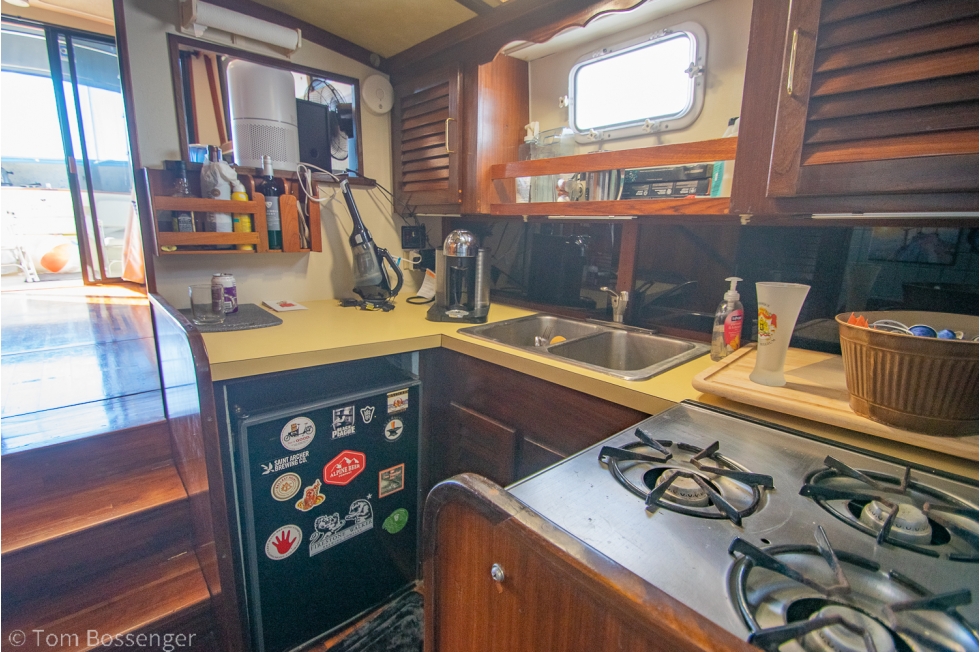 1981 Mainship 34 Trawler