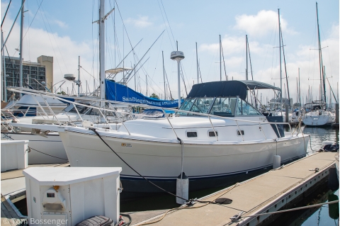 1999 Mainship Pilot 30