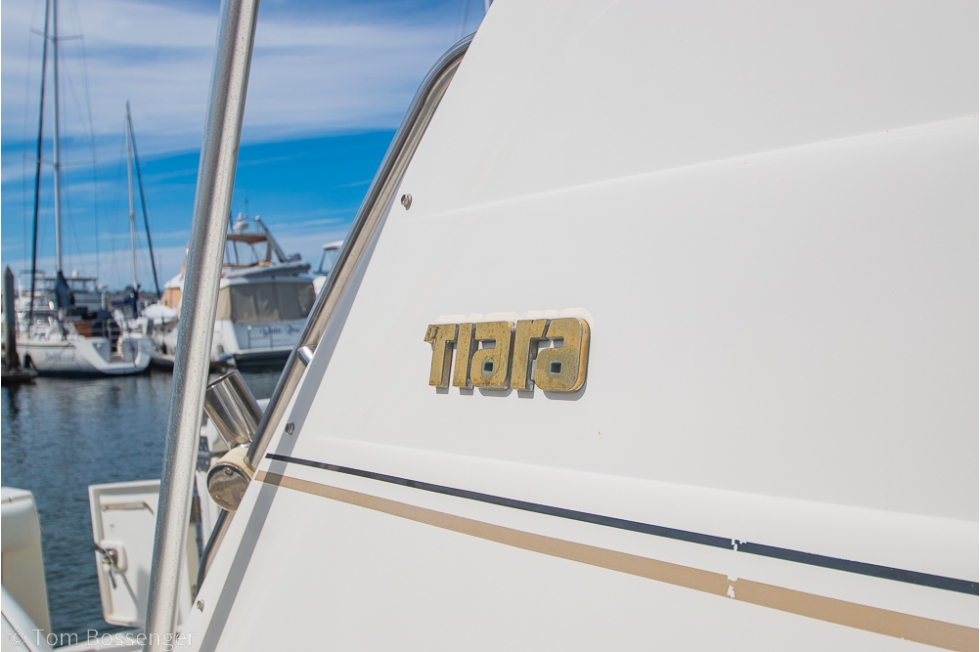 1993 Tiara Yachts 4300 Convertible