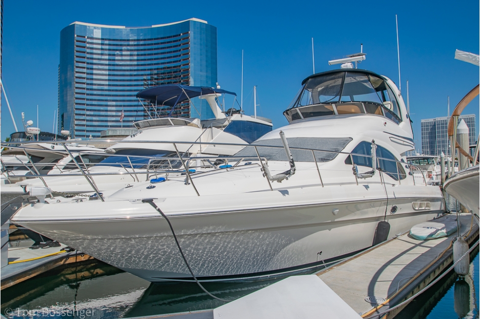 2005 Sea Ray 420 Sedan Bridge