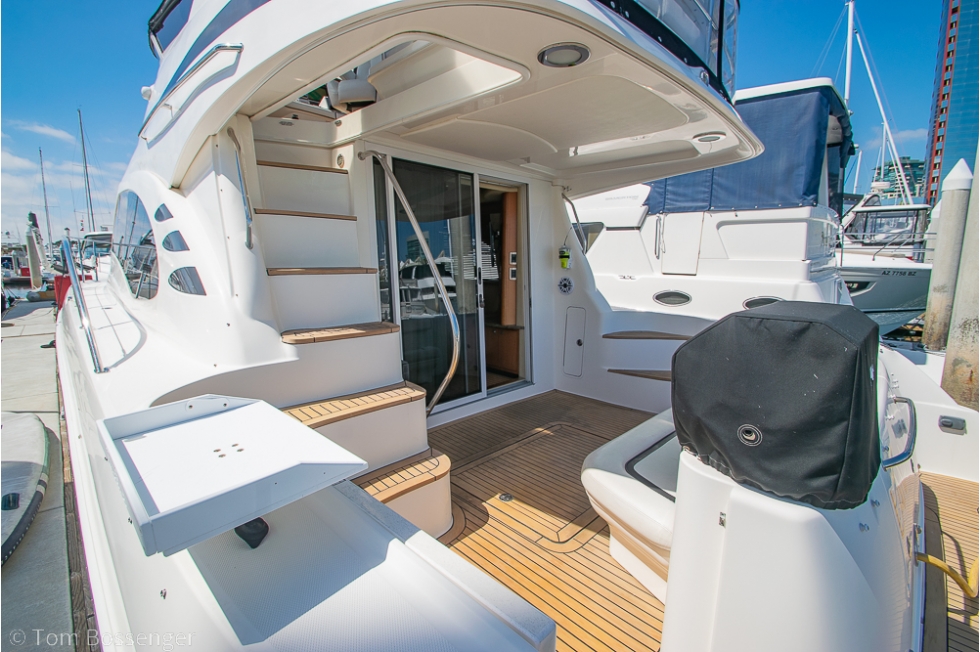 2005 Sea Ray 420 Sedan Bridge